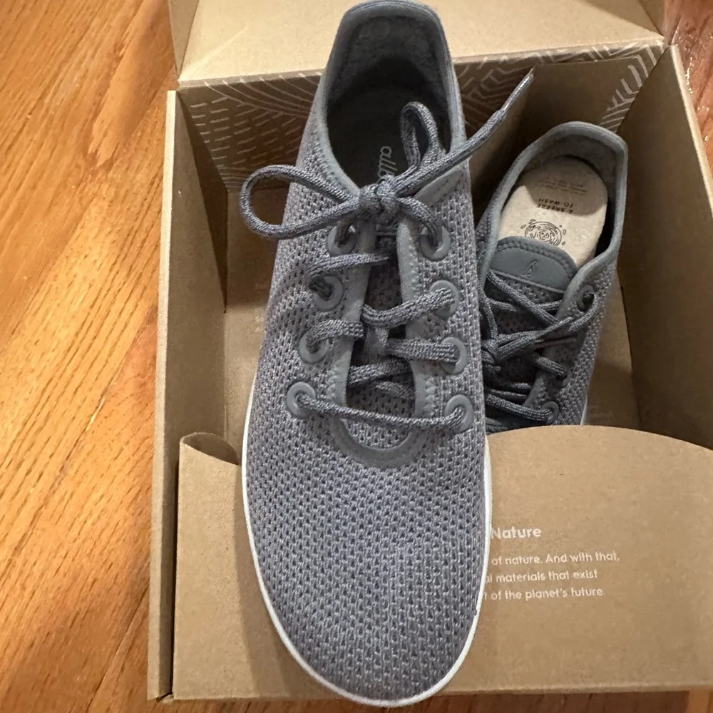 Allbirds Tree Runners in Mist - Picture 7 of 11